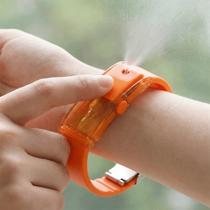 Refillable scent diffuser wristband